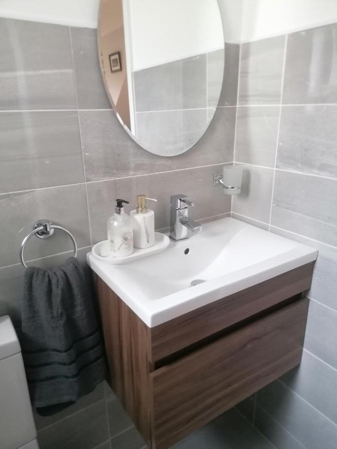Atlantic Way Apartment 1 Breaghwy Dış mekan fotoğraf